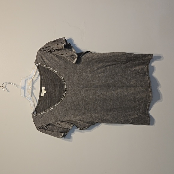 Max Studio Women Flutter sleeve Crinkle jersey Crew top sz L - Picture 3 of 8